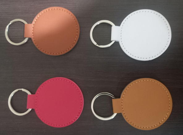 Llavero de cuero grabado